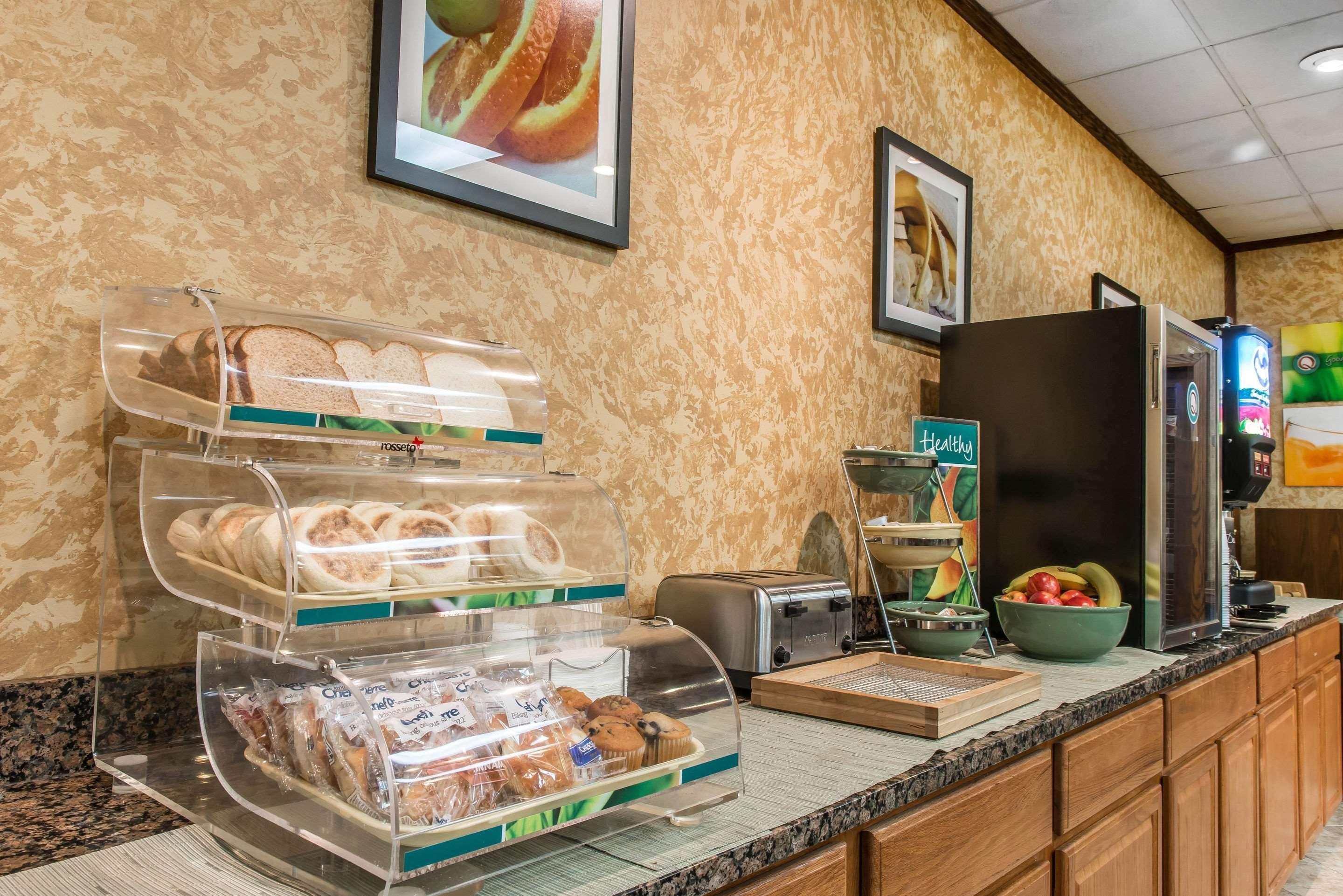 Quality Inn Hermitage Luaran gambar