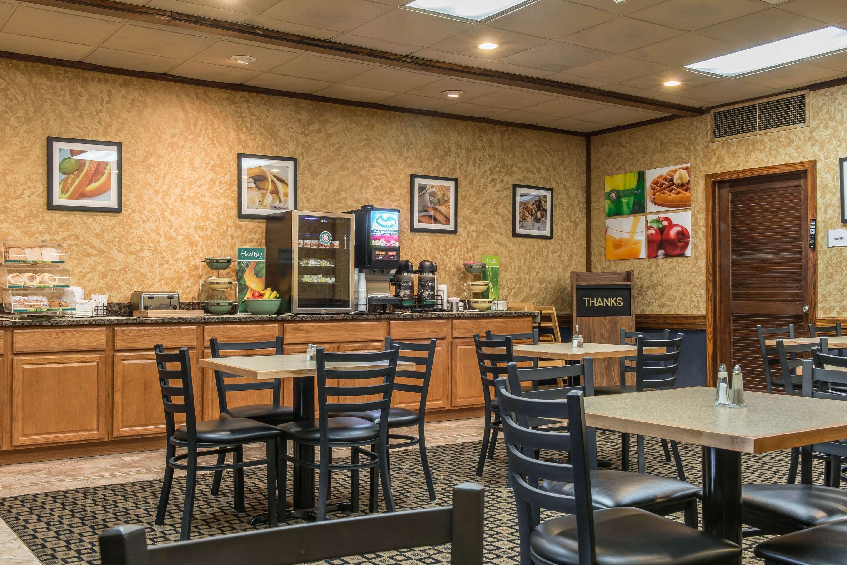 Quality Inn Hermitage Luaran gambar